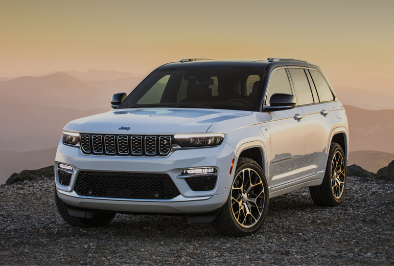 2025 Jeep Grand Cherokee 4xe Summit Reserve in white